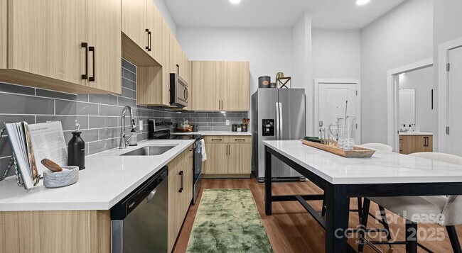 Building Photo - 5120-5177 77 Center Dr