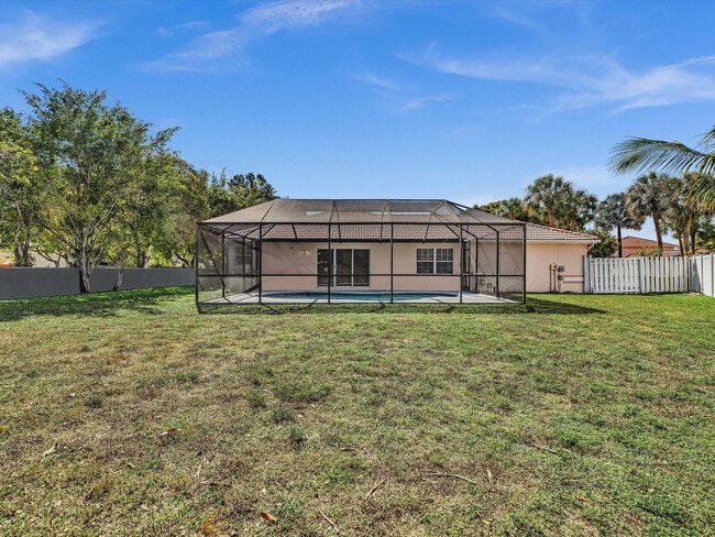 Building Photo - 13400 NW 5th Ct