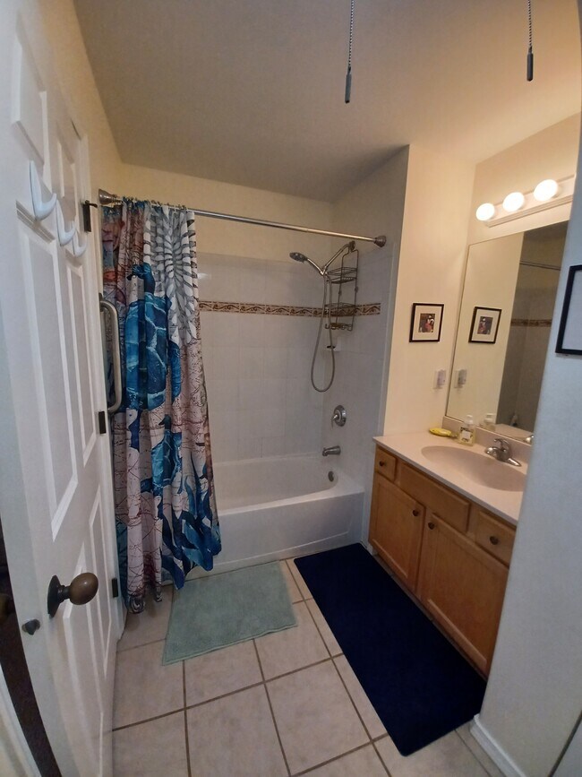 Building Photo - 50 Halili Ln