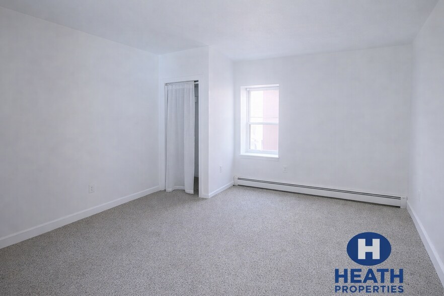 Building Photo - 24 Saint Cyprians Pl
