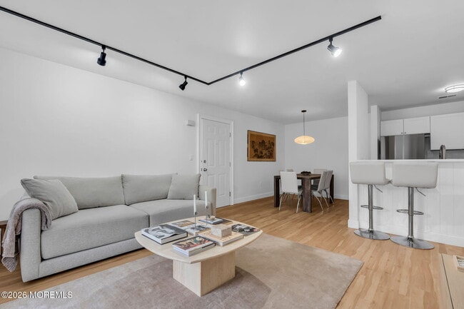 Building Photo - 25 Gait Ct