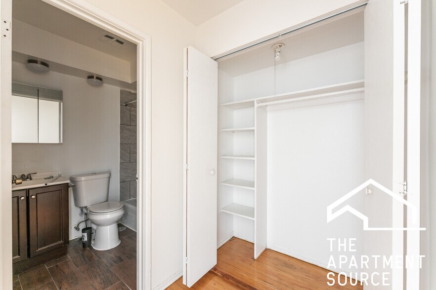 Building Photo - 1515 W Morse Ave