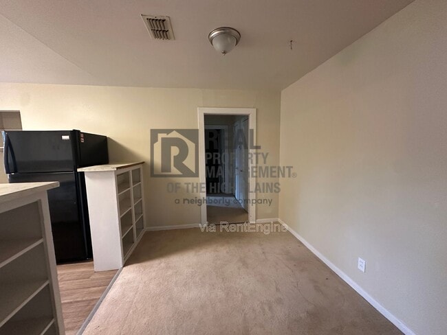 Building Photo - 3813 S Washington St