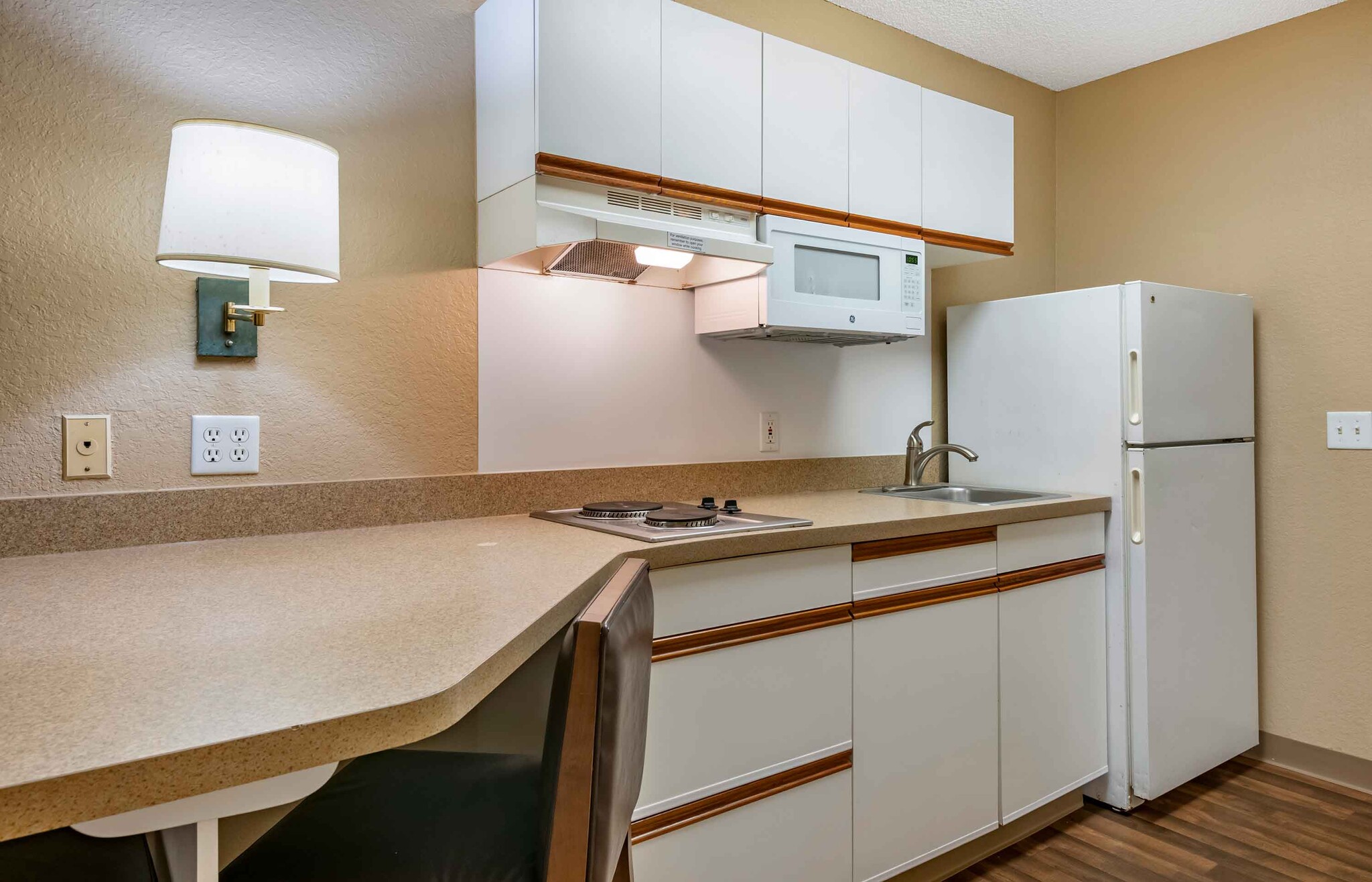 Building Photo - Furnished Studio-Orlando - Altamonte Springs