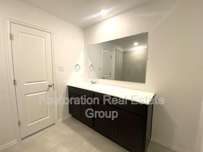 Building Photo - 10921 SW 22nd St