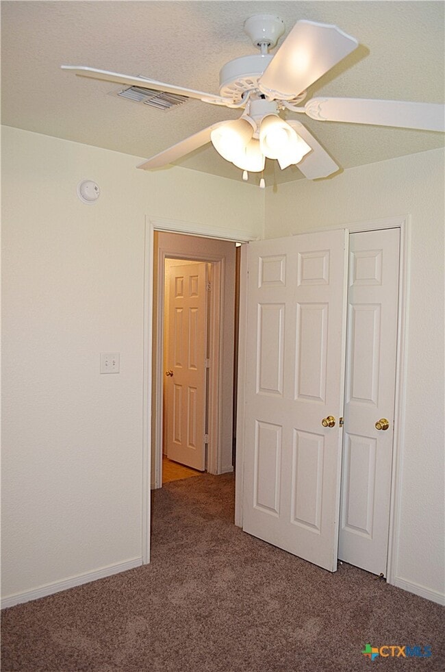 Building Photo - 5802 Venetian Ct