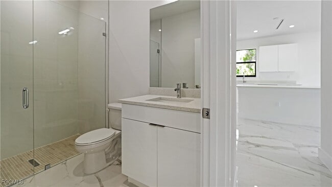 Building Photo - 123 Ichabod Ave