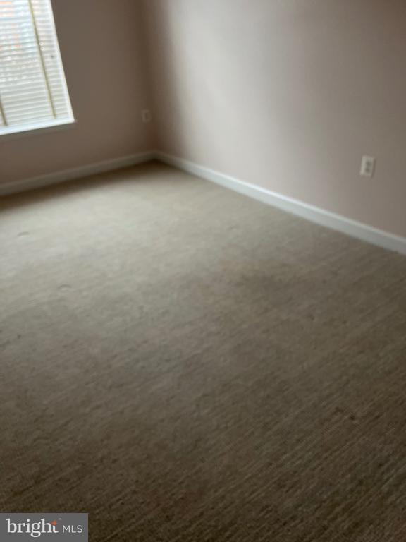 Building Photo - 10328 Sager Ave