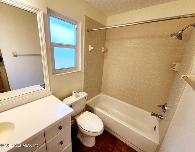 Building Photo - 3910 Karissa Ann Pl E
