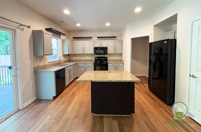 Building Photo - 253 Barbours Lane