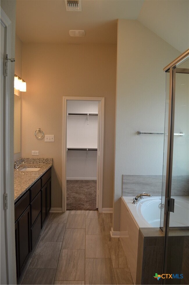 Building Photo - 3423 Addison St