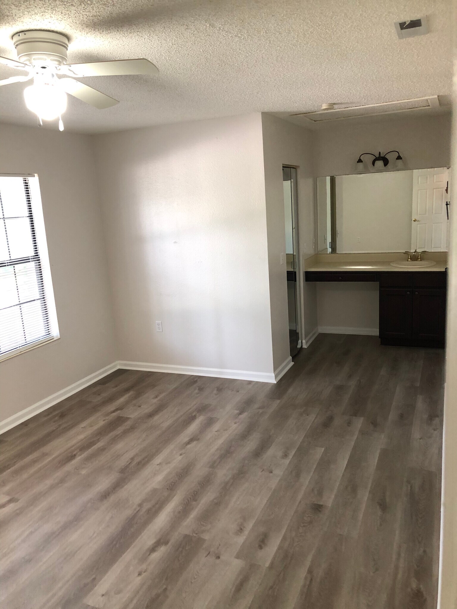 Building Photo - 7703 Falcon Rest Cir