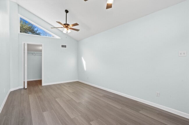 Building Photo - 4510 Hidden Springs Dr