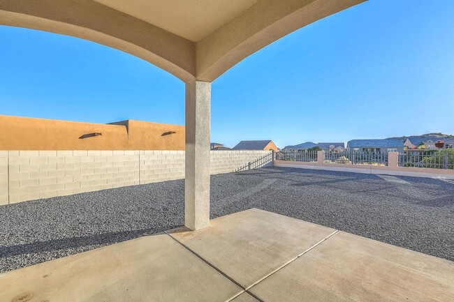 Building Photo - Beautiful Mariposa Home