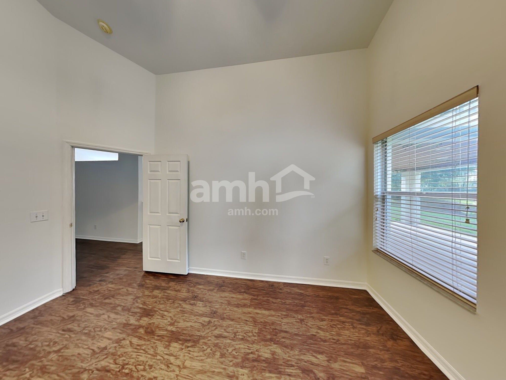 Building Photo - 15004 Shaw Rd