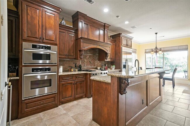 Building Photo - 25207 Hideaway Run Dr
