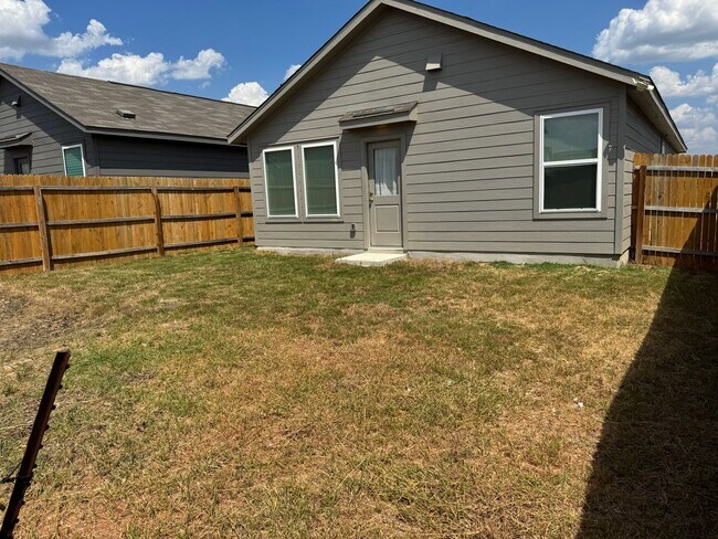 Building Photo - 12931 Kathleen St