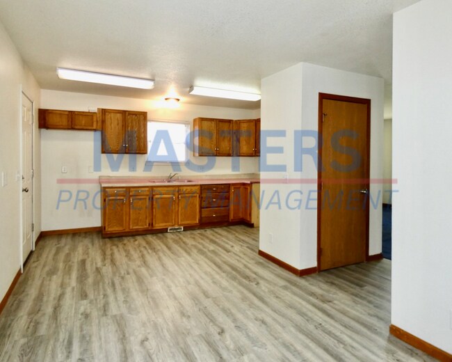 Building Photo - 2242 Kent St