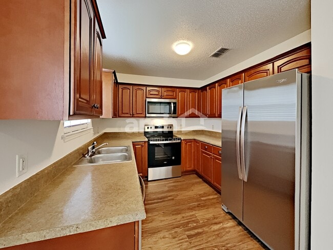 Building Photo - 1768 Merritt St