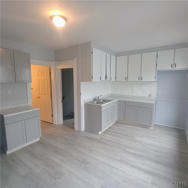 Building Photo - 406 Union Pl