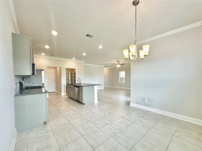 Building Photo - 452 Long Beach Bay Dr