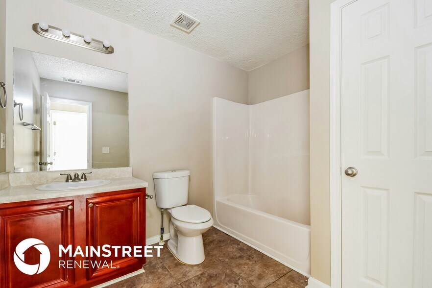 Building Photo - 5861 San Gabriel Ln
