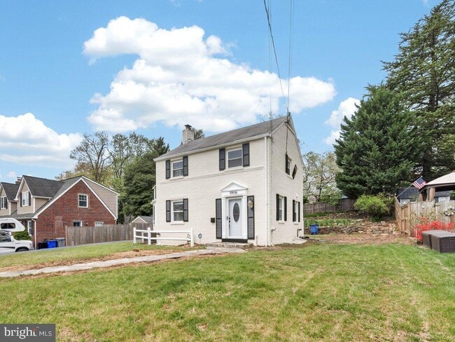 Building Photo - 10506 Lorain Ave