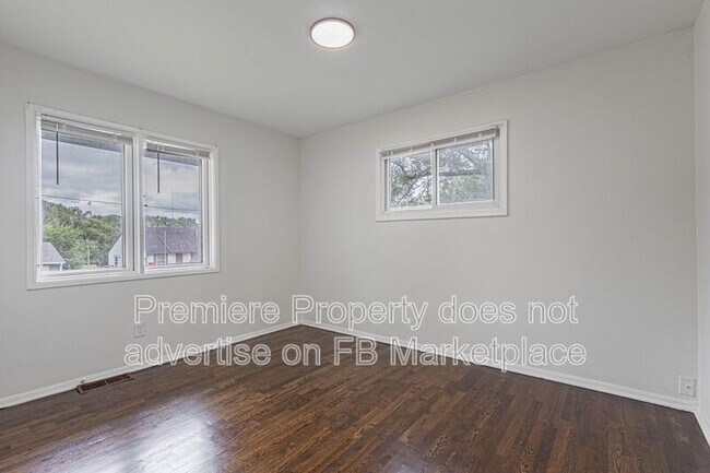 Building Photo - 7606 E 50th Terrace