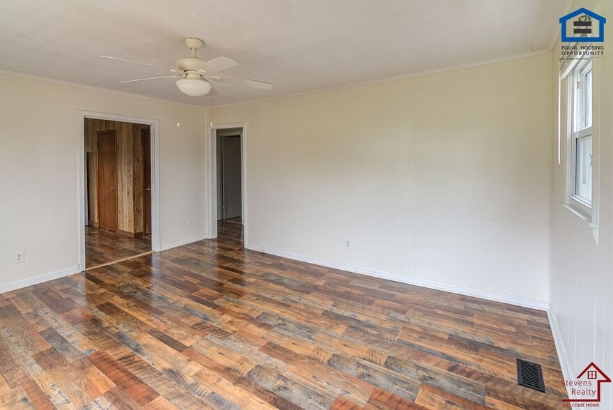 Building Photo - 1211 Dale Way