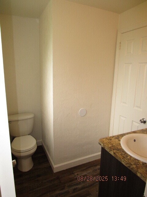 Building Photo - 1006 Continental Dr