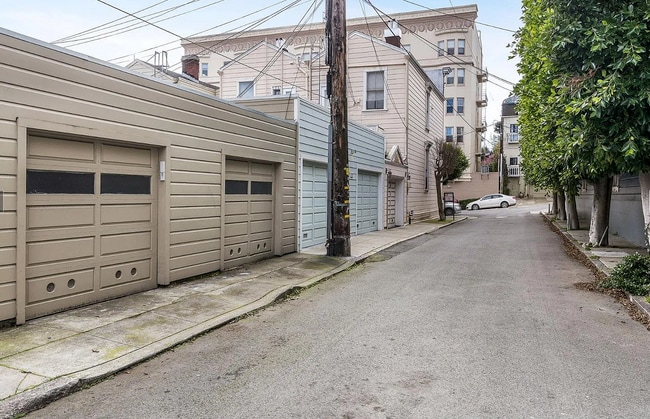 Building Photo - 2578 California St