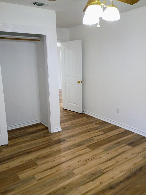 Building Photo - 1517 Northwood Dr