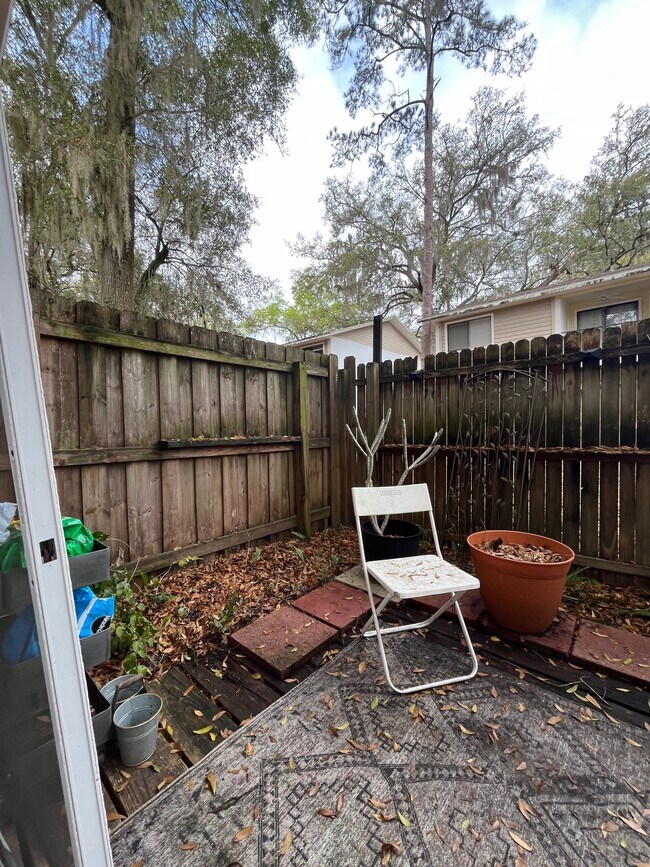 Building Photo - 2206 SW 39 Dr