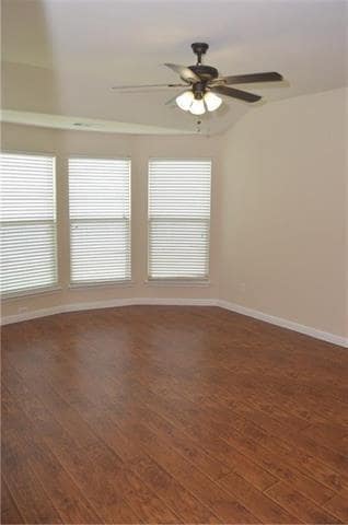 Building Photo - 544 Braewick Dr