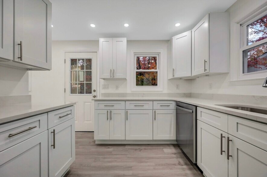 Building Photo - 752 Toll Rd