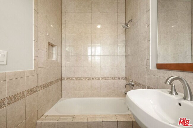 Building Photo - 5217 Etiwanda Ave