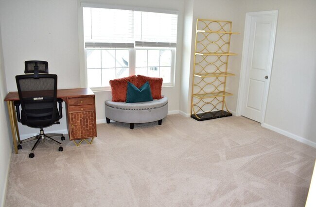 Building Photo - Charming 3BR Townhome in Greer
