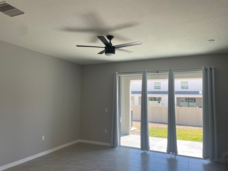 Living Room - 3525 Marigold Patch Ct