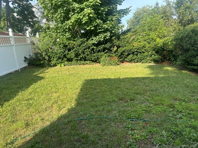 Building Photo - 87-89-89 191st St