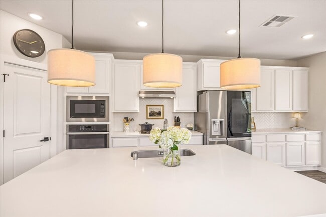 Building Photo - 7933 Spring Run Dr