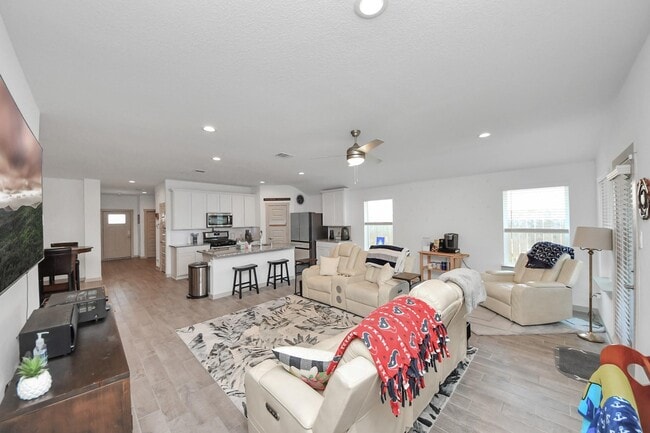 Building Photo - 13521 Bonita Is Wy