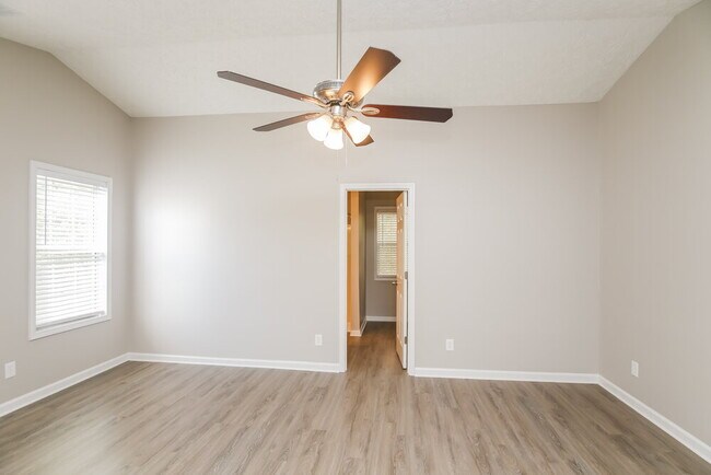 Building Photo - 3391 Lochness Ln