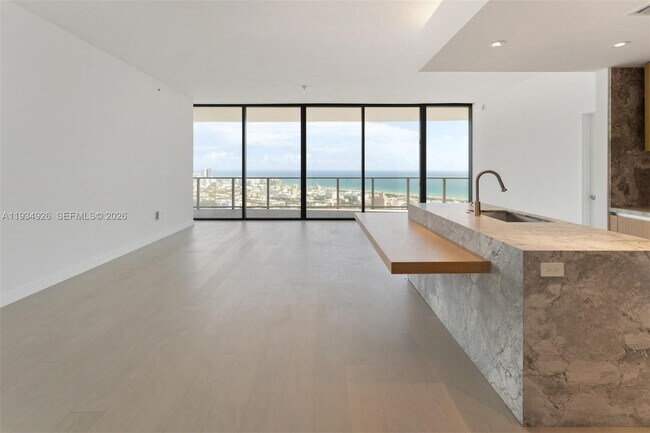 Building Photo - 500 Alton Rd