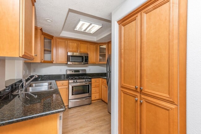 Building Photo - Stunning 2 Bedroom, 2 Bath Home in a Secure Gated Community in Oceanside - Your Dream Home Awaits!