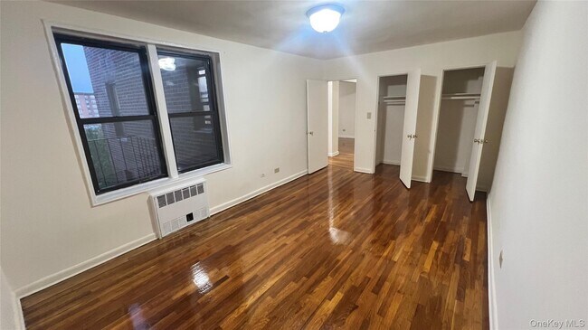 Building Photo - 89-20 55th Ave