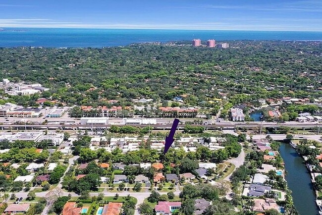 Building Photo - "Charming 2-Bed Oasis with Elegant Finishe...