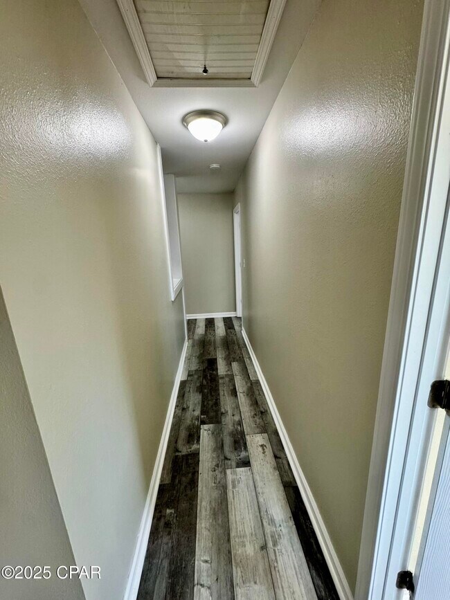 Building Photo - 1506 Pennsylvania Ave