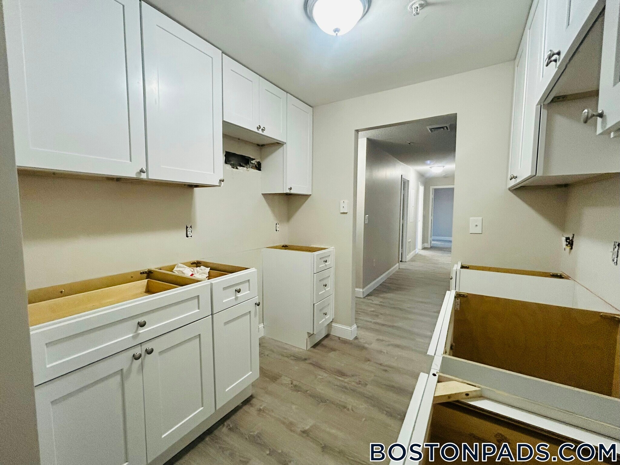 Building Photo - 2 Weaver Street