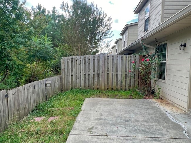 Building Photo - 528 Scenic Dr