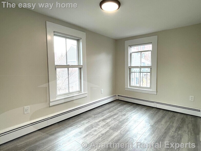 Building Photo - 26 Kenwood St